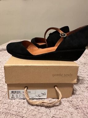 Gentle Souls by Kenneth Cole ‘Noa Star’ Sandal
